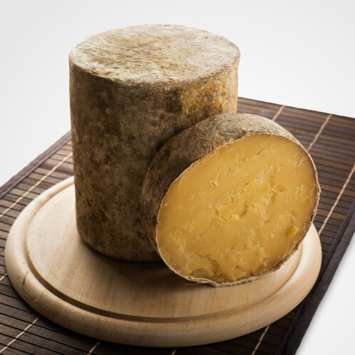Vyzrálý kravský sýr Čedar PDO
